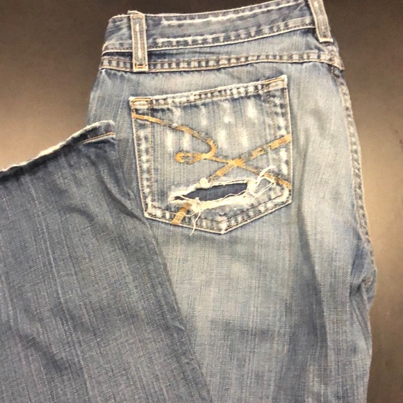 BKE - Picture 3 of 4